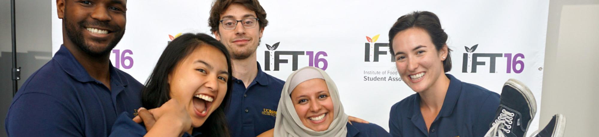 2016 FST College Bowl team pic